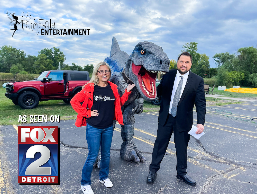 Walking dinosaur rental for a kids birthday party or special event in Auburn Hills, MI and Naperville, IL. Rent a dinosaur for parties and events.