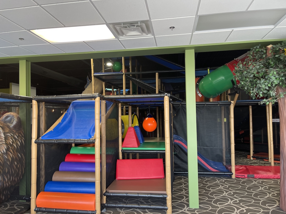 Photo Gallery of our indoor playground and pizza cafe in clarkston michigan